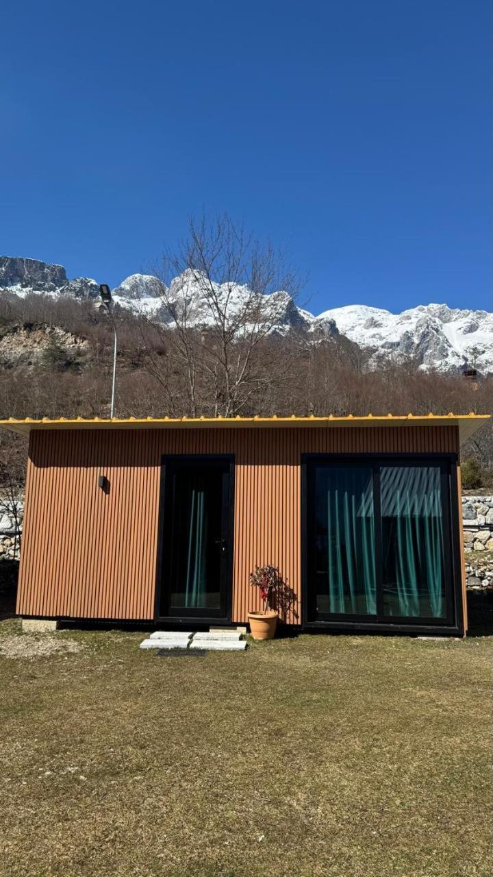 Villa Ujevara E Vogel 泰斯 外观 照片