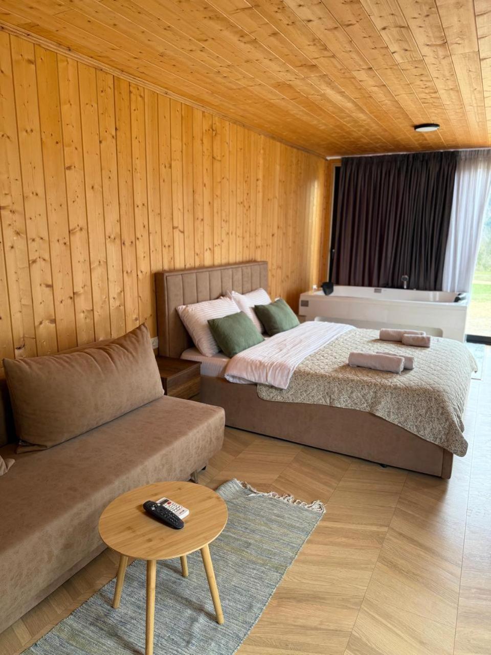 Villa Ujevara E Vogel 泰斯 外观 照片